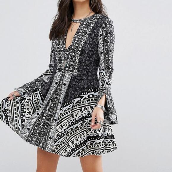 Free People 2 Womens Black Combo Tegan Border Print Boho Dress - Picture 1 of 7